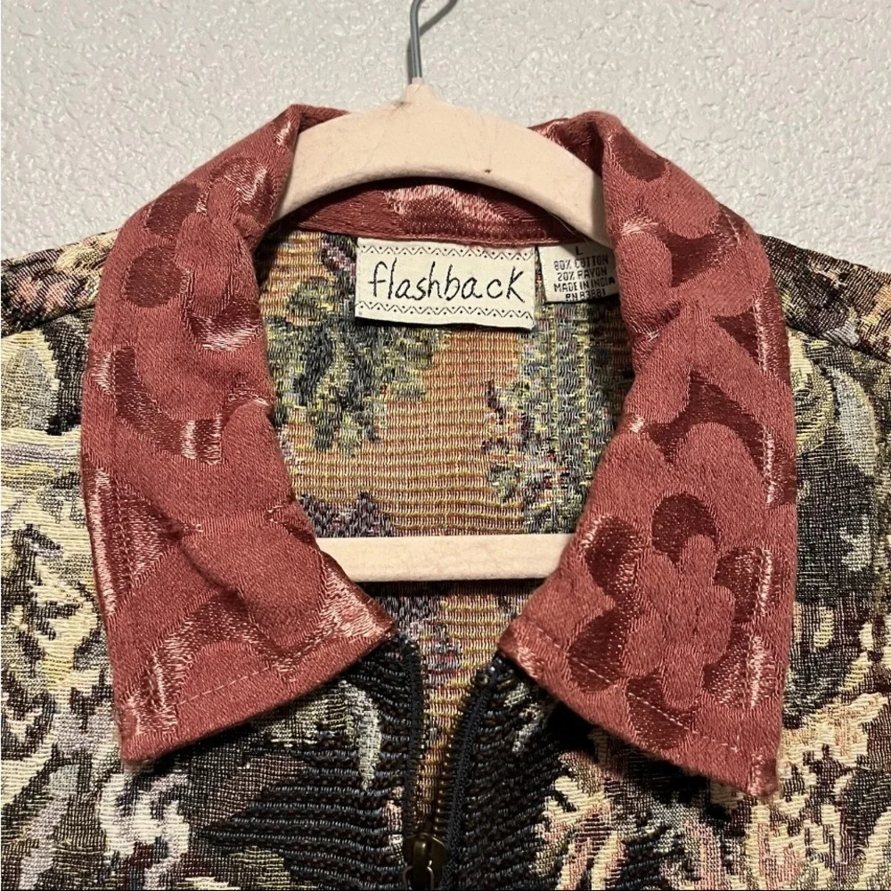 Vintage Flashbacks Cropped Bolero Tapestry Jacket Size Large Cotton & Rayon